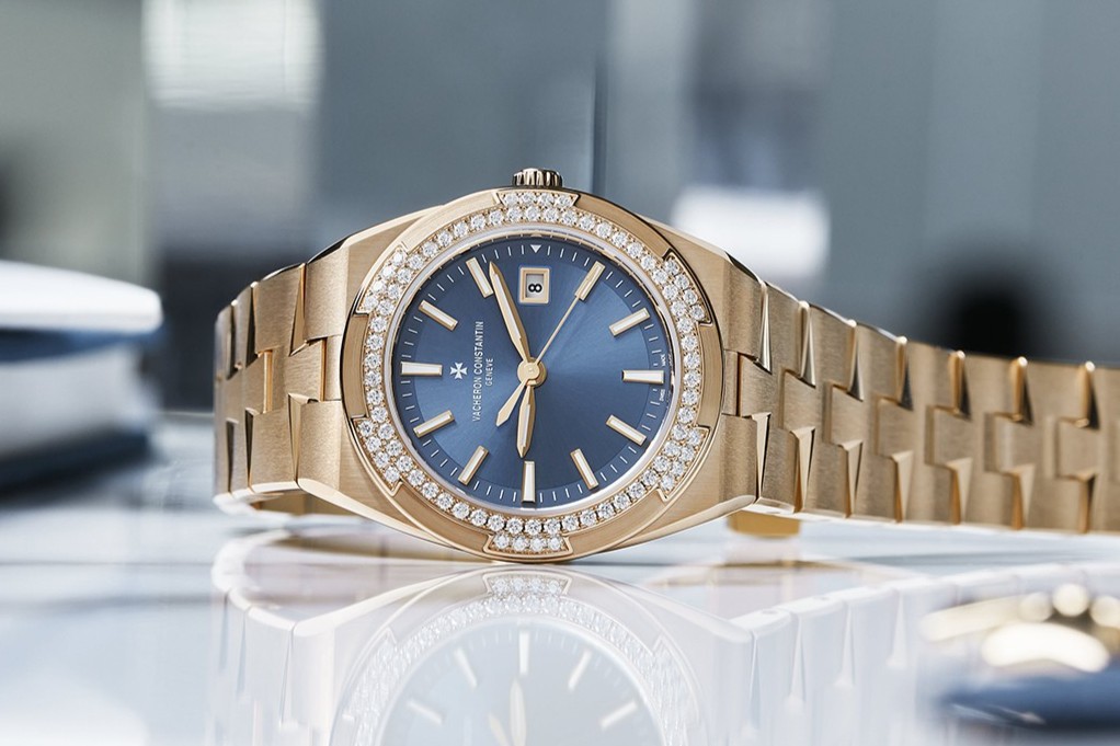 江詩丹頓Overseas縱橫四海首款33毫米石英腕表（圖）